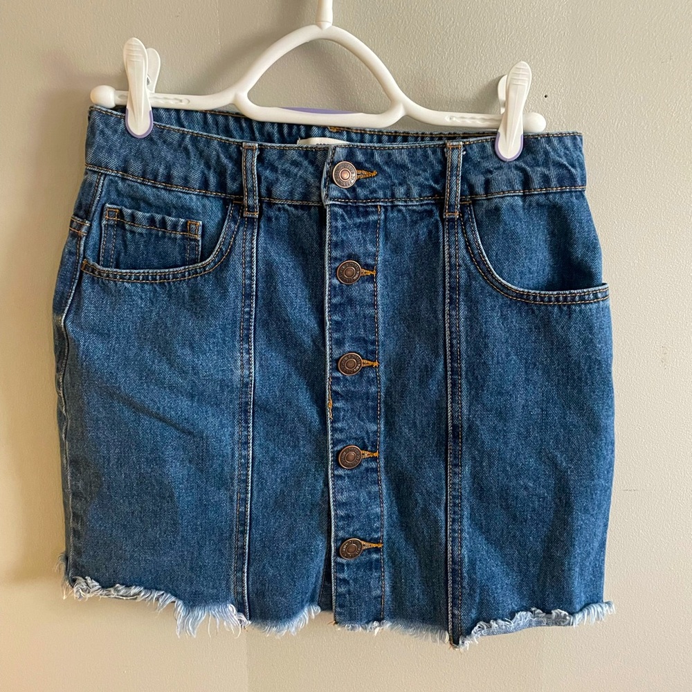 Denim mini skirt from Forever 21.